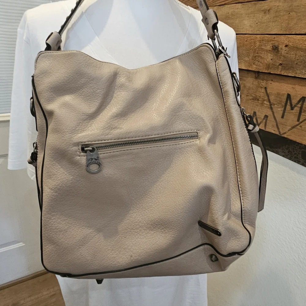 Conceal And Carry Montana West Purse. EUC No Crossbody Strap. (Bin13) - Picture 4 of 7